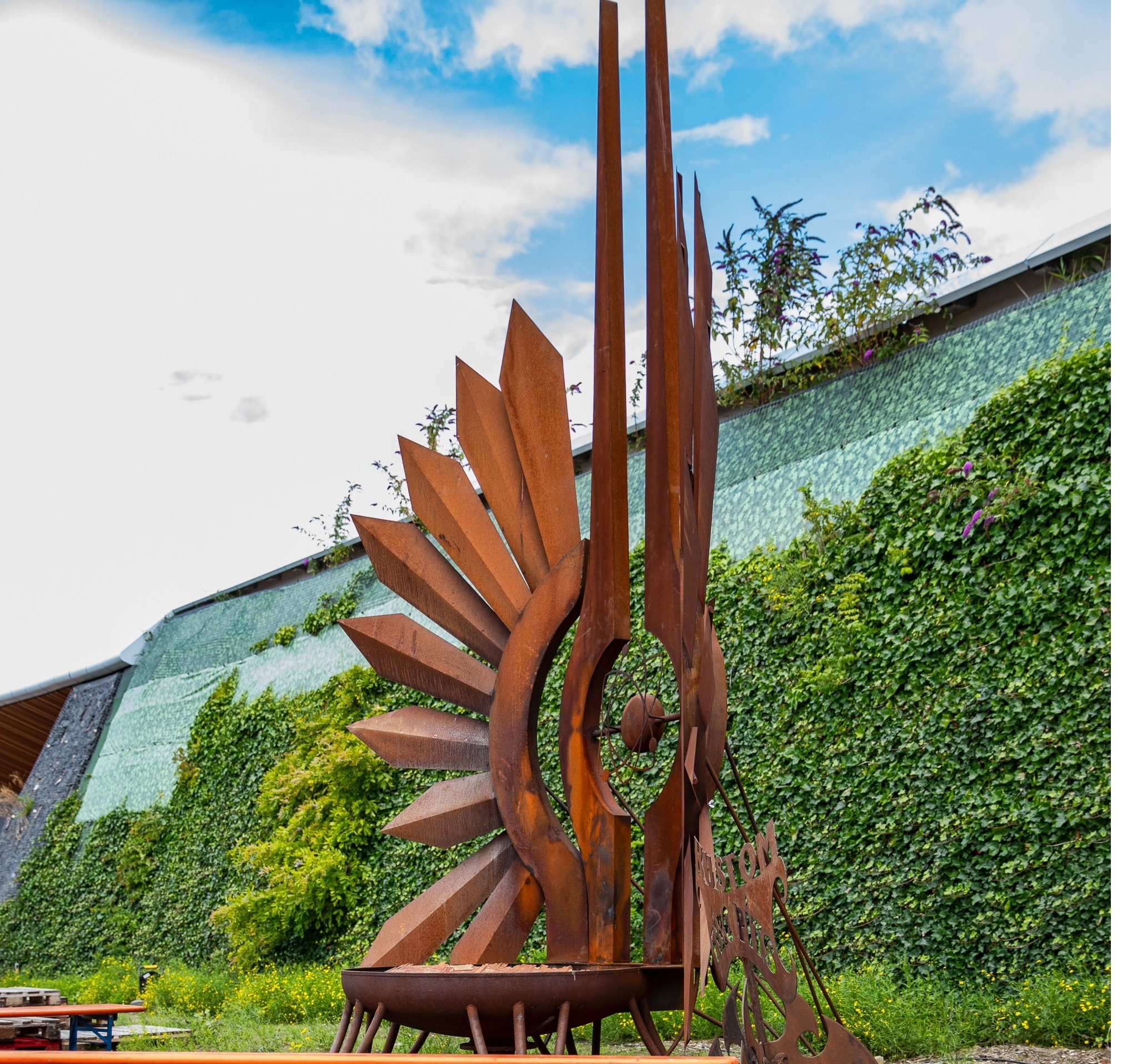 UNITY – Handmade vuursculptuur van kunstenaar Sjaak Klein Heerenbrink; Kustom Fire Pits